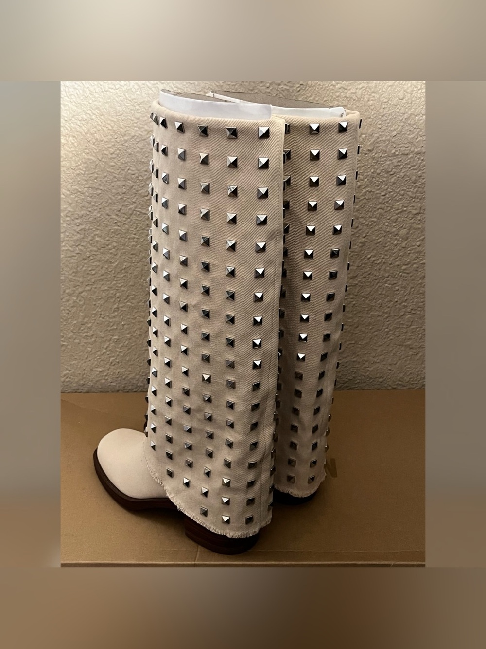 Steve Madden Women’s Recon Studded Design Beige Color Boots Size-6.5 - Picture 8 of 12